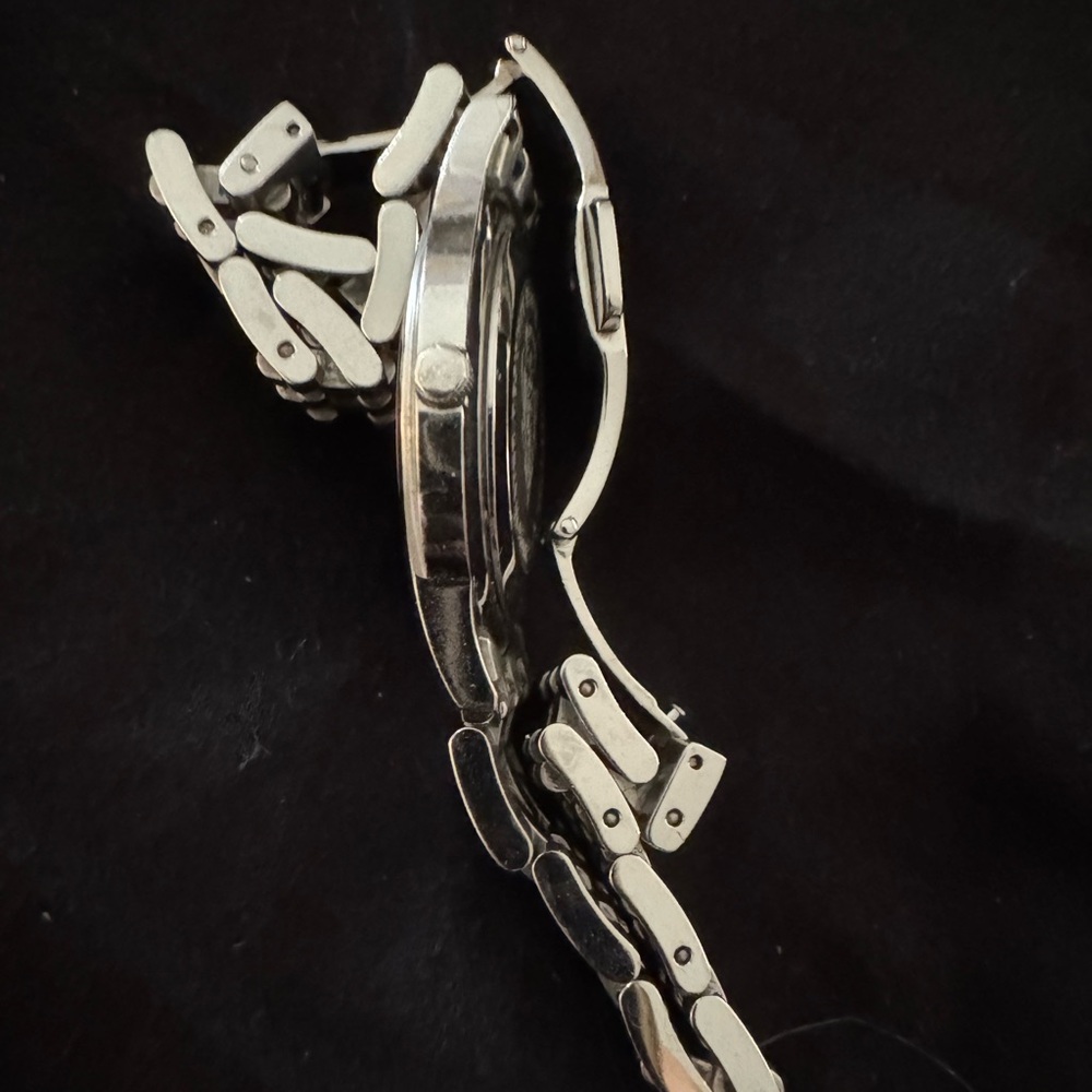 GUCCI black stainless steel watch with date. - Picture 13 of 16